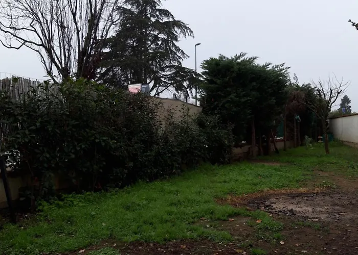 Petit Maison Avec Jardin Apartment Roquettes